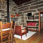 Δωμάτια σε οικογενειακή κατοικία Casa Do Pomar *
