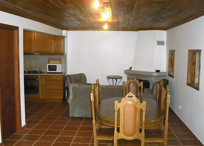 Проживание в семье Casa Do Pomar Parada (Viana do Castelo)