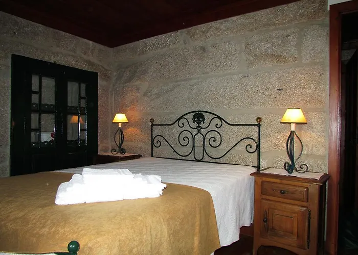 Проживание в семье Casa Do Pomar